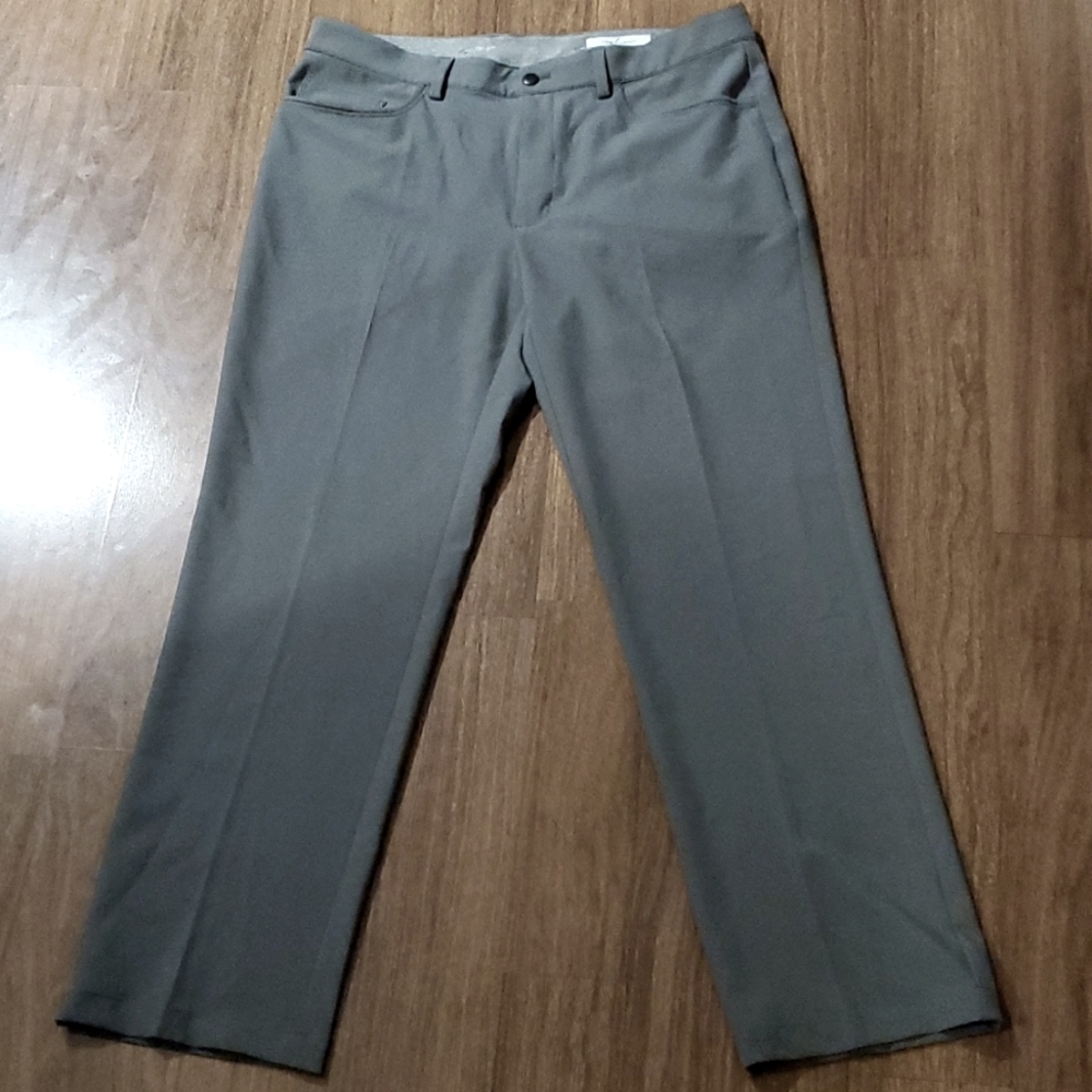Greg Norman Men's Gray Pants - Size 34W X 30L